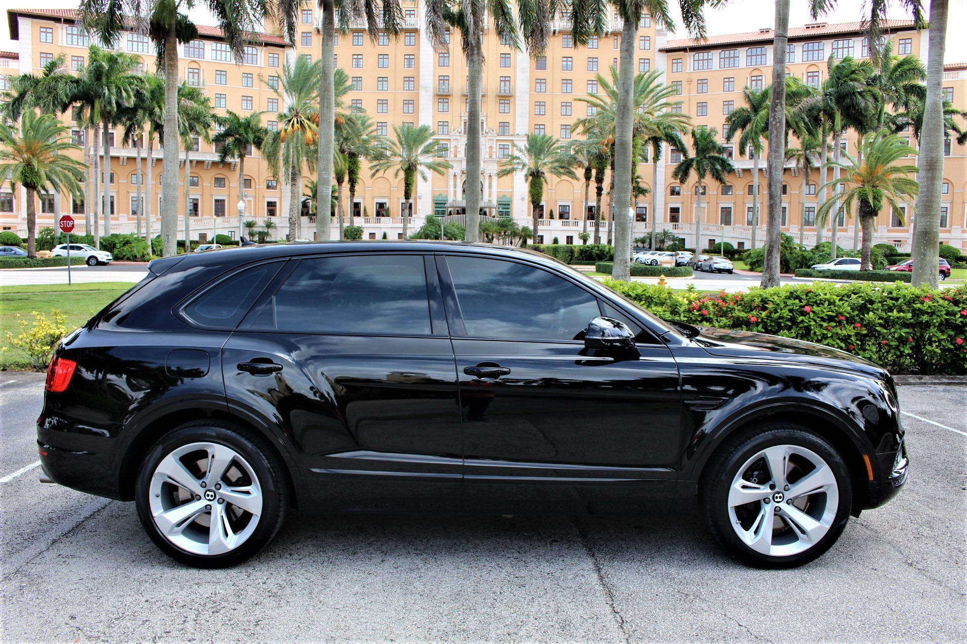 Used 2018 Bentley Bentayga W12 Signature Edition for sale Sold at The Gables Sports Cars in Miami FL 33146 1