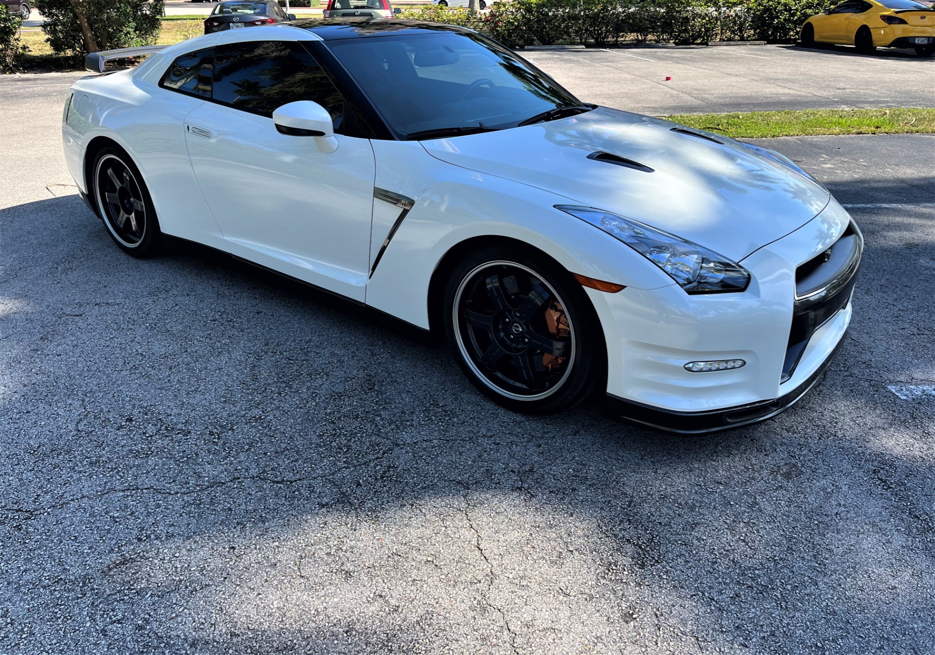 Used 2014 Nissan GT-R Track Edition for sale $109,850 at The Gables Sports Cars in Miami FL 33146 3