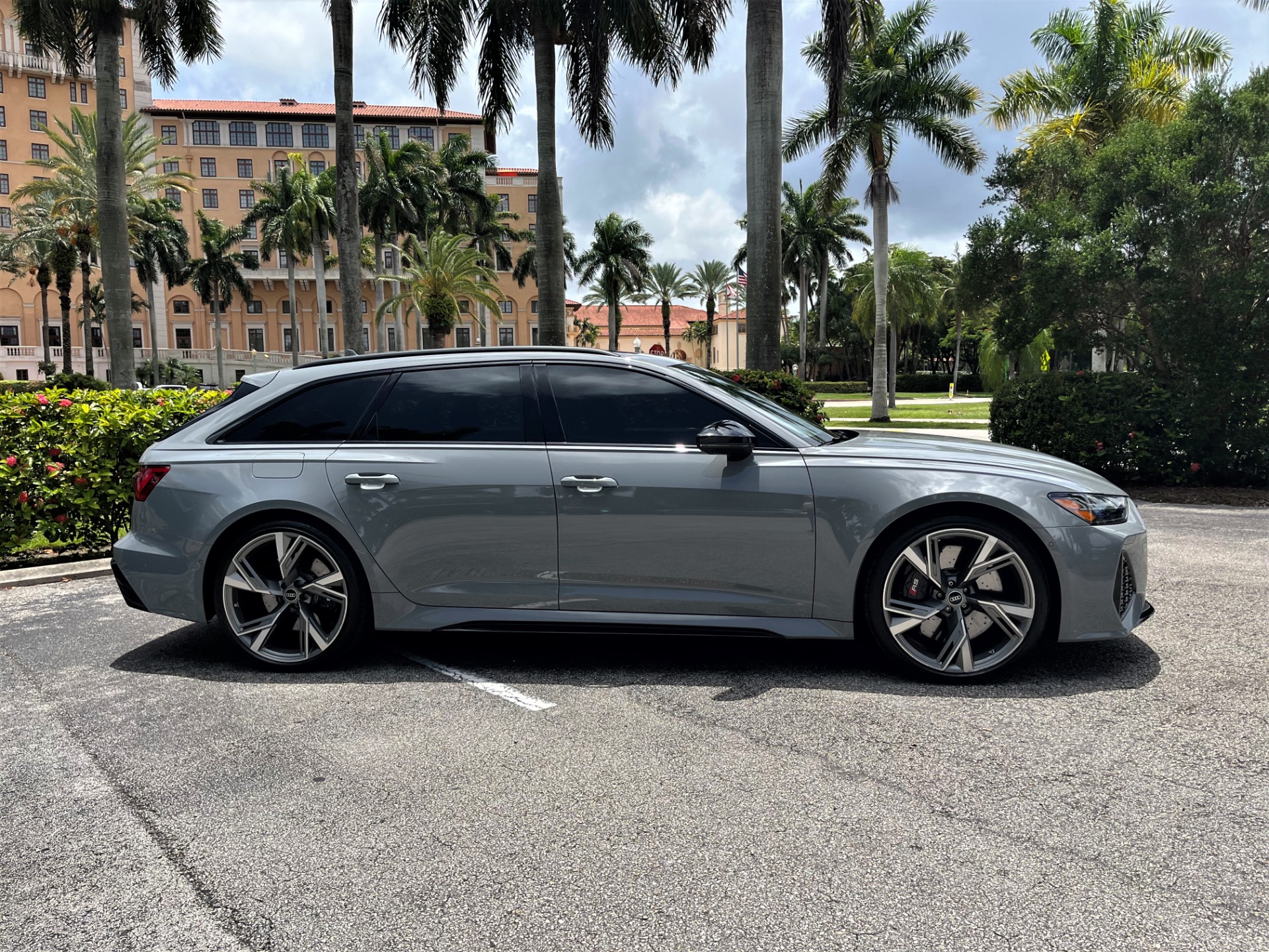 Used 2021 Audi RS 6 Avant 4.0T quattro Avant for sale Sold at The Gables Sports Cars in Miami FL 33146 4