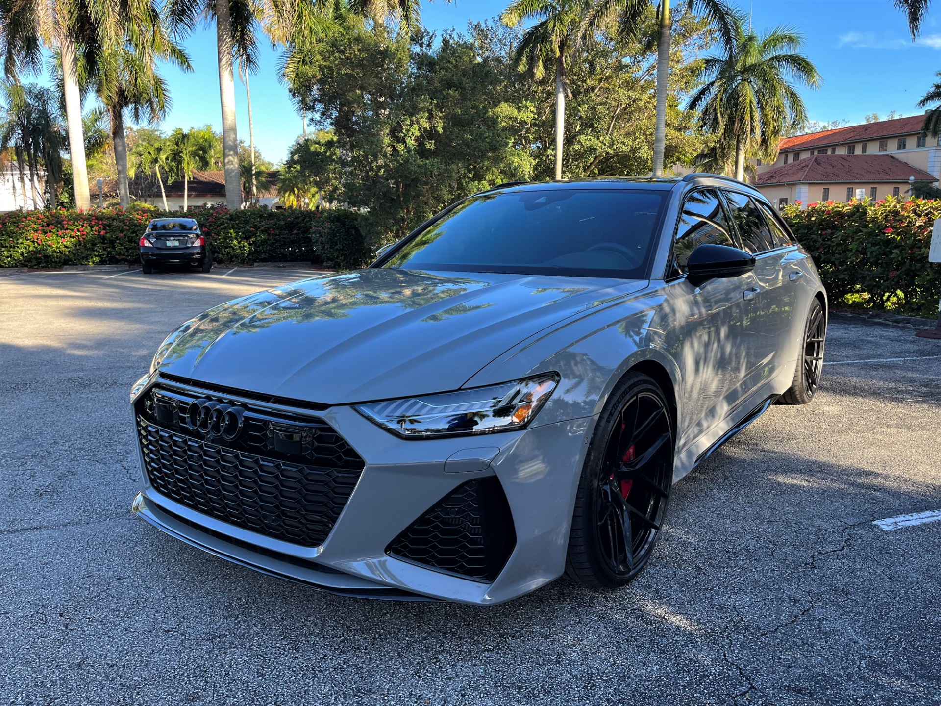 Used 2021 Audi RS 6 Avant 4.0T quattro Avant for sale $122,850 at The Gables Sports Cars in Miami FL 33146 4